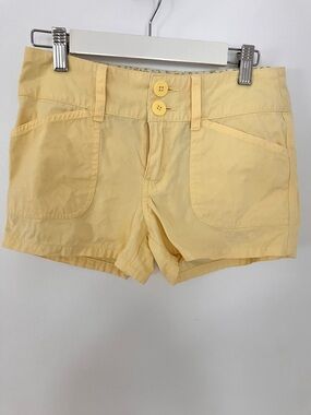 High-Rise Yellow short Shorts